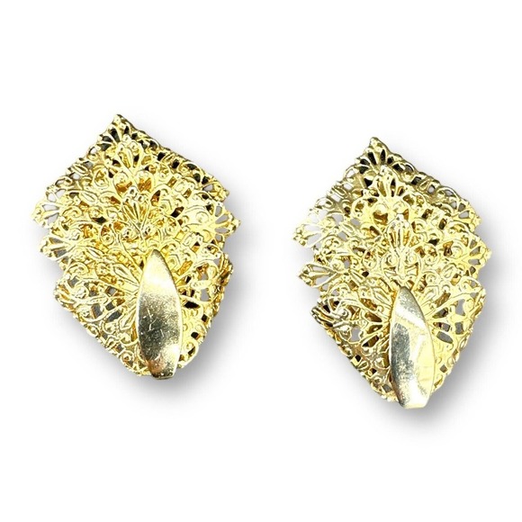 Vintage Sarah Cov EARRINGS Clip On Gold Tone Filigree - Picture 1 of 8